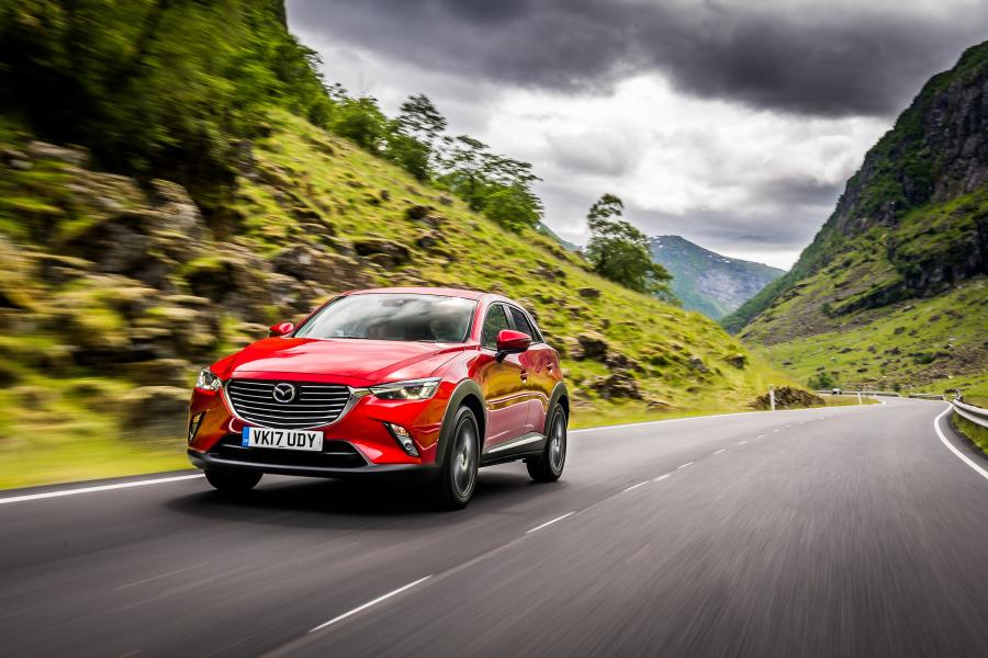  Mazda CX-3 2015 года  (UK) (фото 5 из 47)